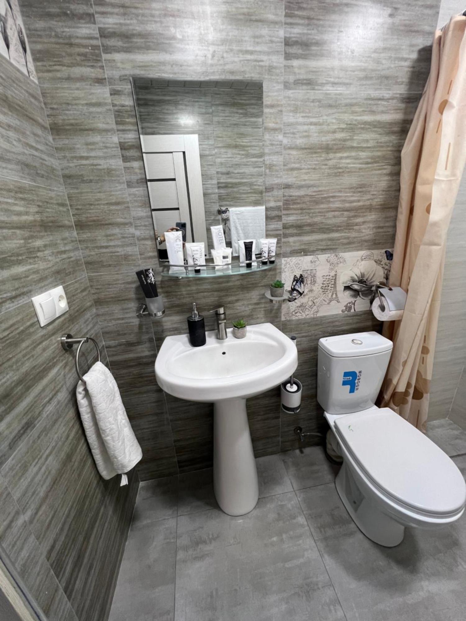 Cosy Apartment With Good Location Self Check In Єреван Екстер'єр фото