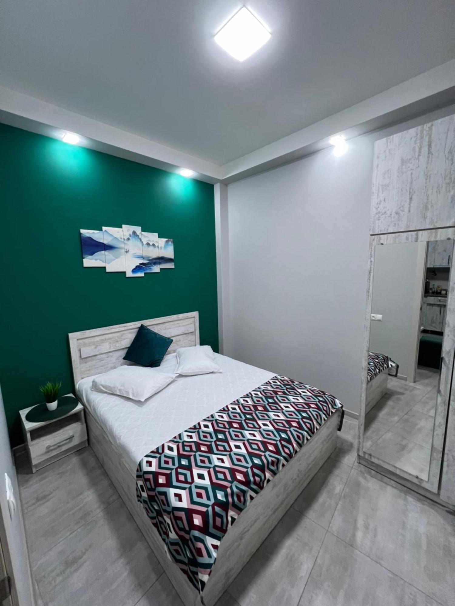 Cosy Apartment With Good Location Self Check In Єреван Екстер'єр фото